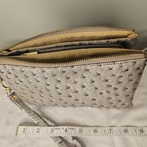 Chic Silver Textured Women's Wristlet